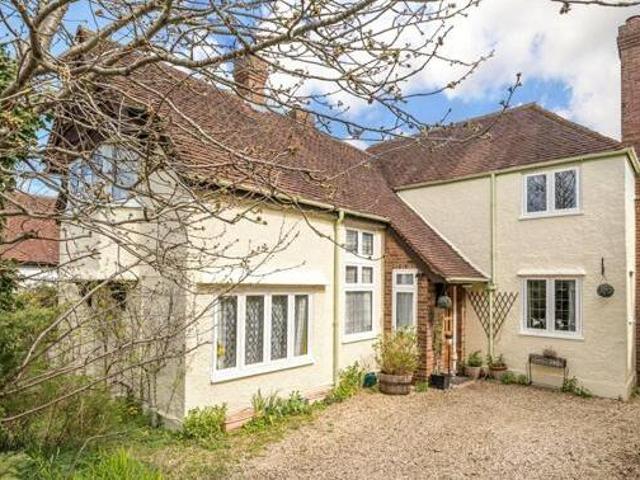 House for sale in The Slade, Oxfordshire
