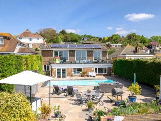 House for sale in Fishersgate, West Sussex