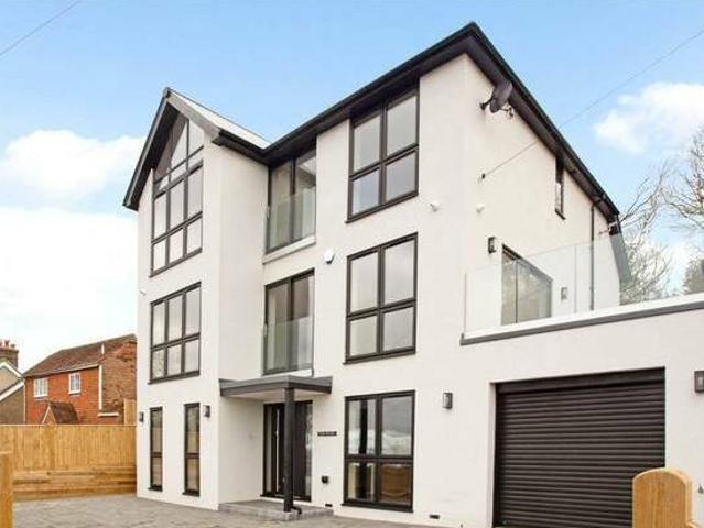 House for rent in Lyons, Greater London