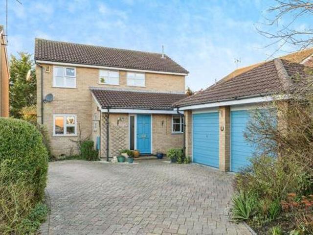 House for sale in Northampton, Northamptonshire