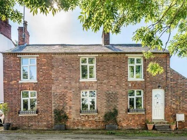 House for sale in Northampton, Northamptonshire