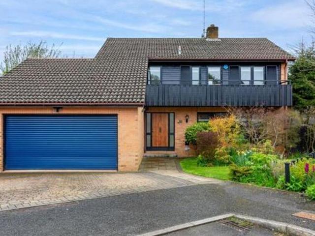 House for sale in Northampton, Northamptonshire