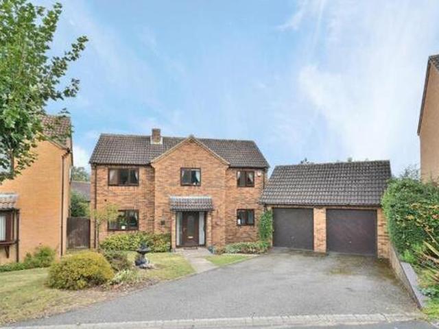 House for sale in Northampton, Northamptonshire