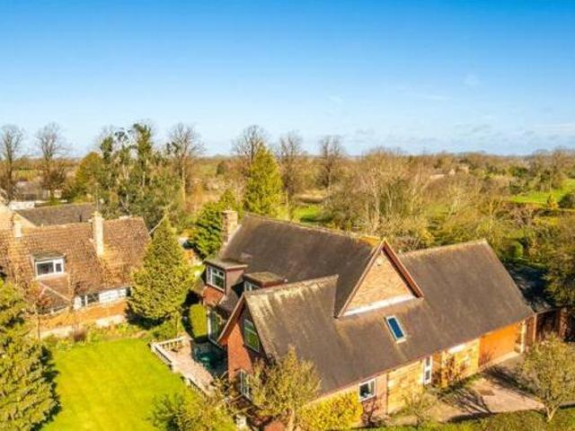 House for sale in Northampton, Northamptonshire