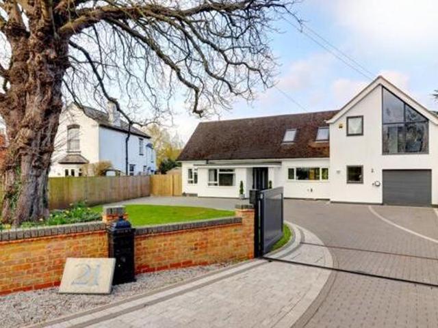 House for sale in Northampton, Northamptonshire