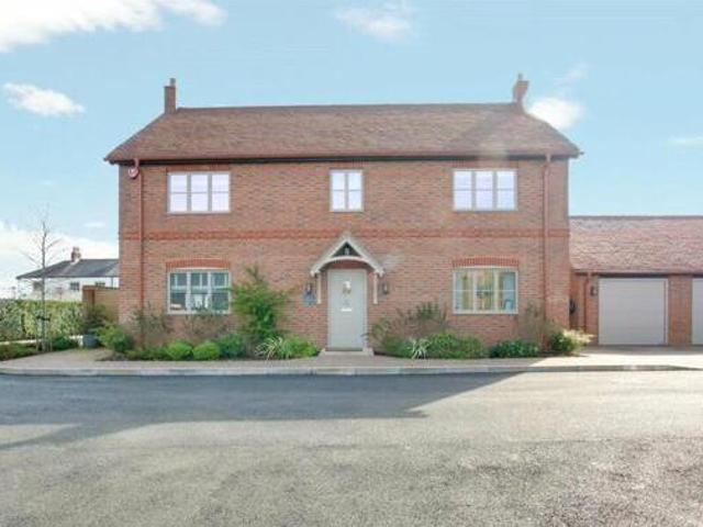 House for sale in Potters Bar, Hertfordshire