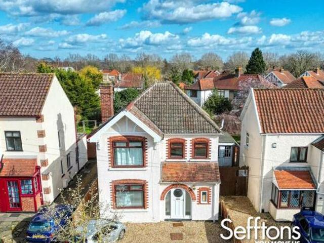 House for sale in Earlham Rise, Norwich