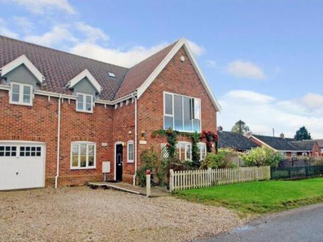 House for sale in East Bank, Norfolk