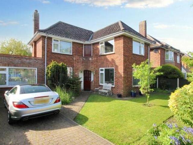House for sale in Eaton Rise, East Bank