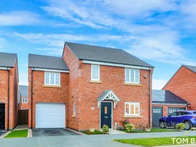 House for sale in Camp Hill, Warwickshire