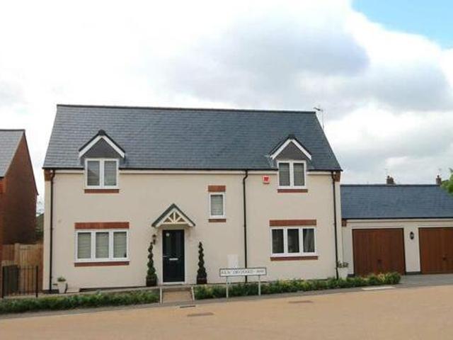 House for sale in Camp Hill, Warwickshire