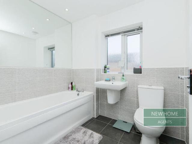 Farm for sale in Whinmoor, West Yorkshire