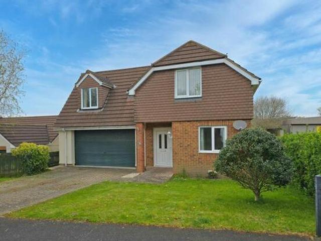 House for sale in Weir Quay, Devon