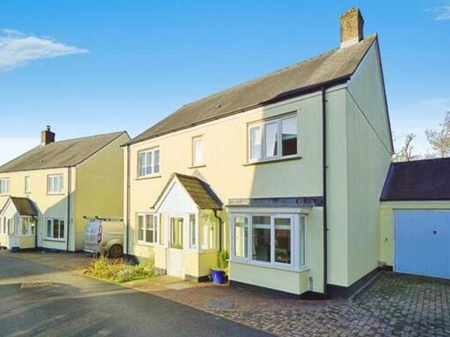 House for sale in Weir Quay, Devon