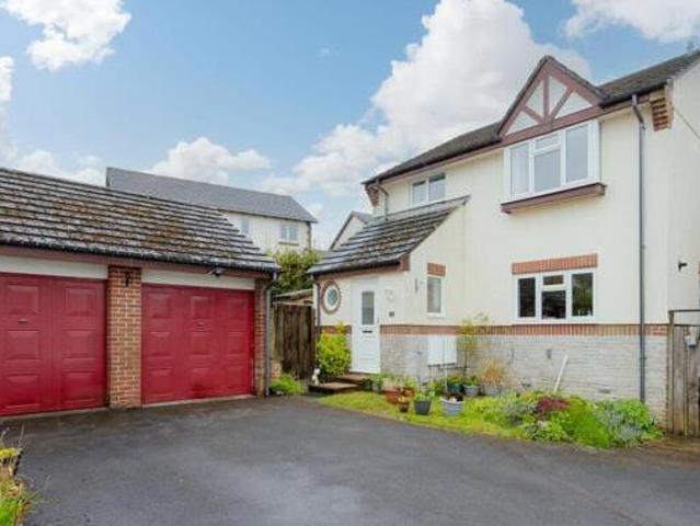 House for sale in Weir Quay, Devon