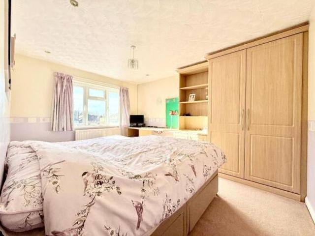 Farm for sale in Luton