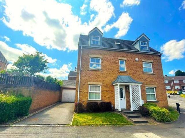 House for sale in Oldbury, West Midlands