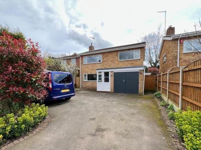 House for sale in Stourbridge, West Midlands
