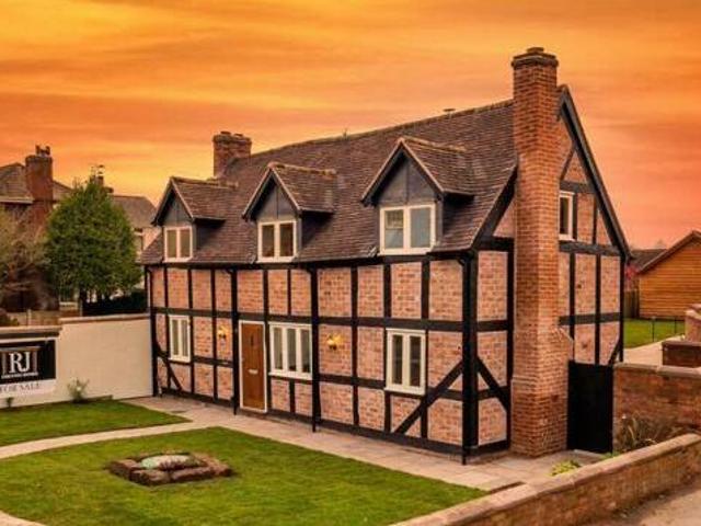 House for sale in Lyons, Greater London