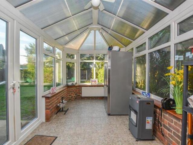 Farm for sale in Pilgrims' Hatch, Navestock Side