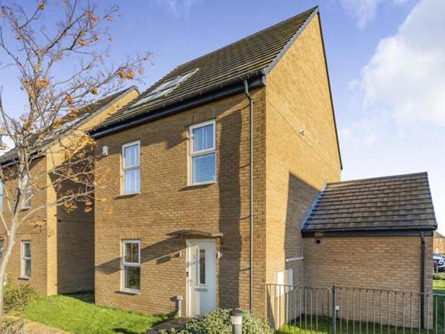 House for sale in Ossett, West Yorkshire