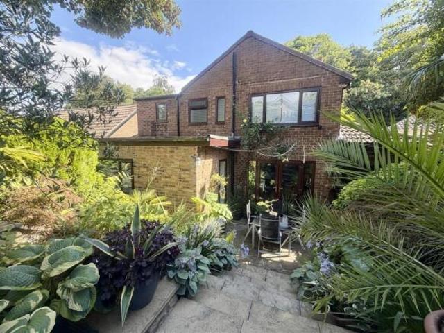 Farm for sale in Kippax, West Yorkshire