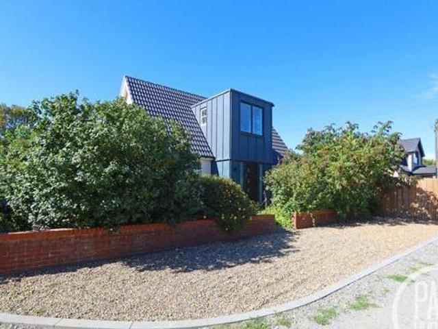 House for sale in Pakefield, East Suffolk