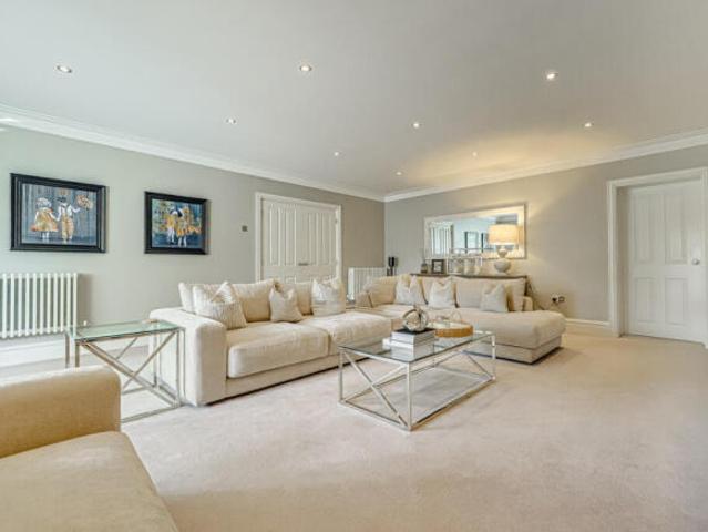 Farm for sale in Southend-on-Sea, Alton Barnes