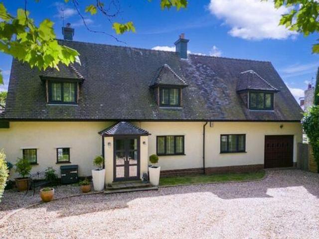 House for sale in Wollescote, Stourbridge