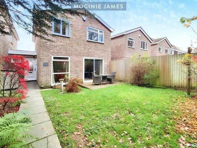 House for sale in Lyons, Greater London