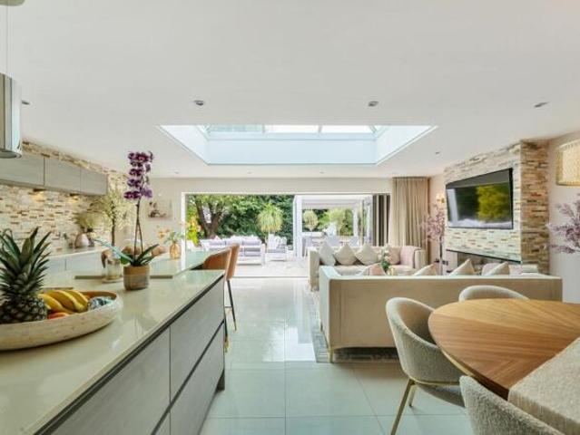Farm for sale in Bournemouth