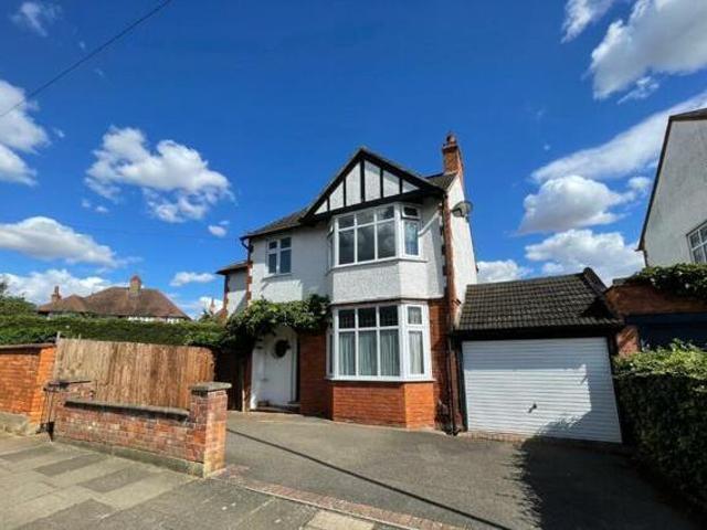 House for sale in Northampton, Northamptonshire