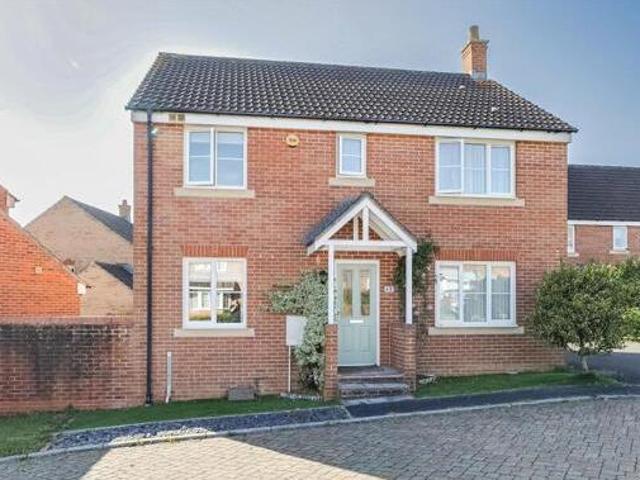 House for sale in Follaton, Strode