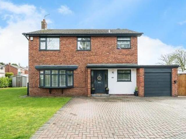 House for sale in Pontefract, West Yorkshire