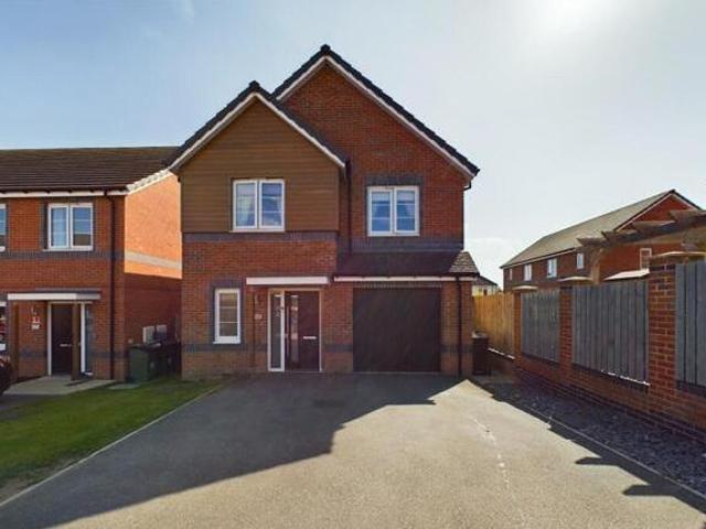 House for sale in Pontefract, West Yorkshire