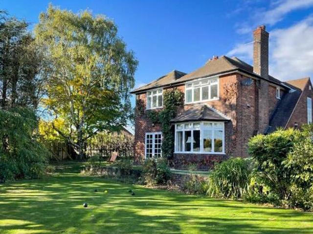 House for sale in Pontefract, West Yorkshire