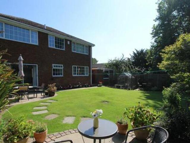 House for sale in Pontefract, West Yorkshire