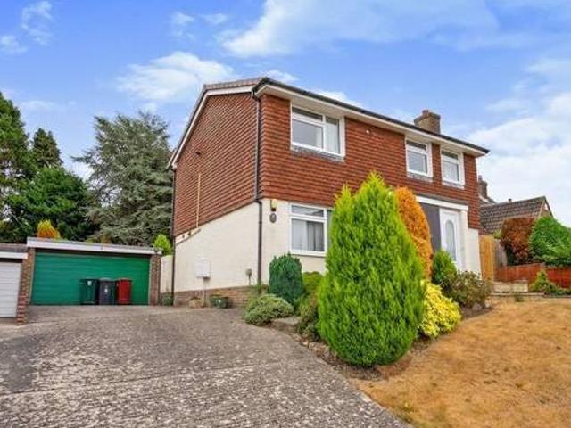 House for rent in West Sussex