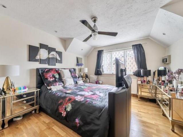Farm for sale in Slough