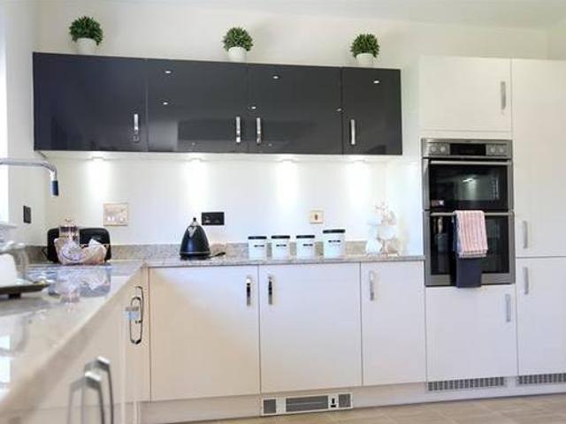 House for sale in Northumberland Park, North Tyneside