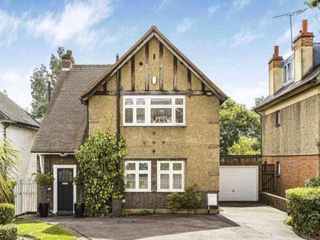 House for sale in Potters Bar, Hertsmere