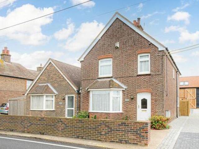House for sale in Higher Bartle, Lancashire