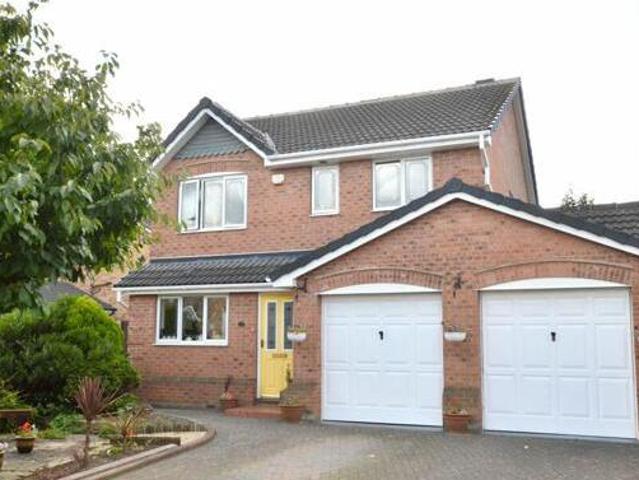 House for sale in Pudsey, West Yorkshire