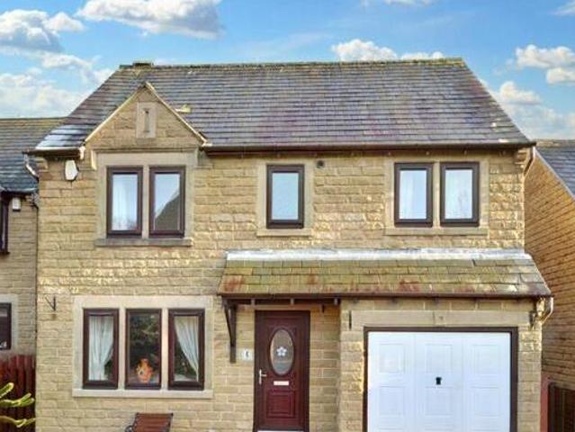 House for sale in Pudsey, West Yorkshire