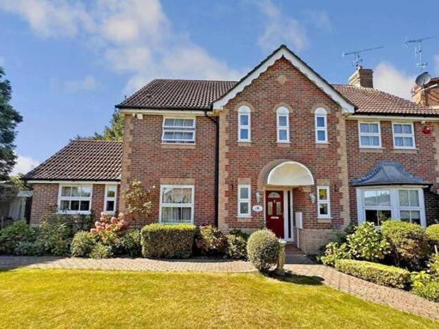 House for sale in Horsham, West Sussex
