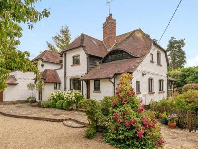 House for sale in Horsham, West Sussex