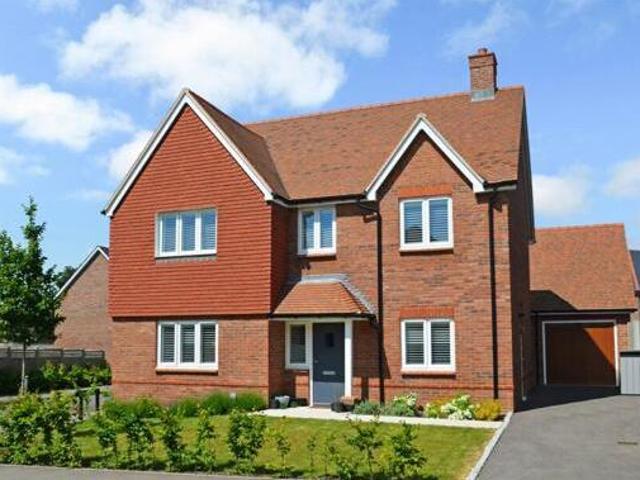 House for sale in Horsham, West Sussex