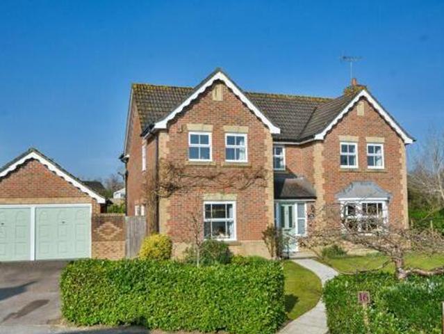 House for sale in Horsham, West Sussex