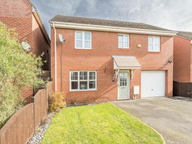 House for sale in Brierley Hill, West Midlands