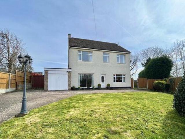 House for sale in Brierley Hill, West Midlands